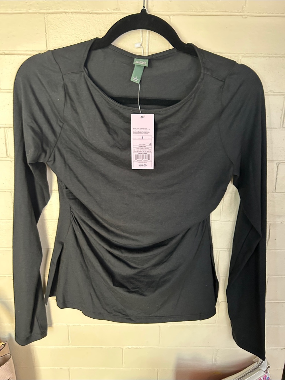 NWT Wild Fable Women's Black Long-Sleeve Scoop Neck Top